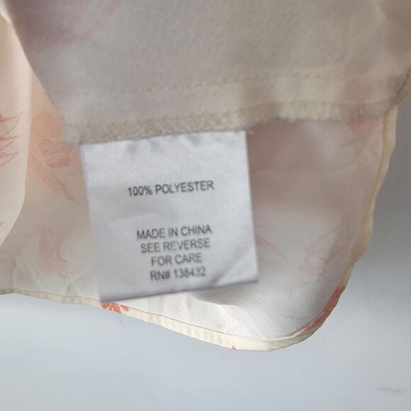 Modcloth womens Travel Print Blouse size L keyholes short Flutter Sleeve - Picture 10 of 10